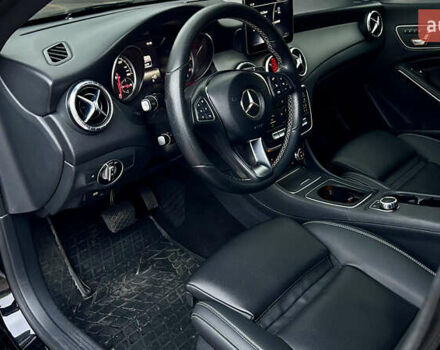 Чорний Мерседес ЦЛА-клас, об'ємом двигуна 1.99 л та пробігом 127 тис. км за 18500 $, фото 21 на Automoto.ua