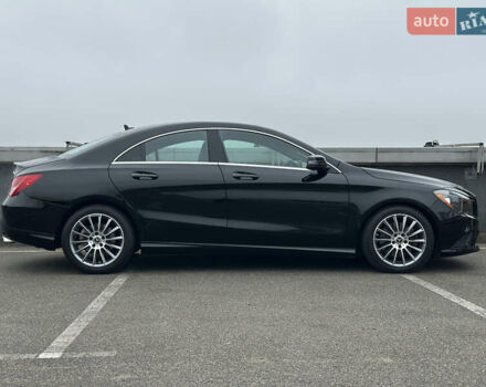 Чорний Мерседес ЦЛА-клас, об'ємом двигуна 2 л та пробігом 155 тис. км за 18490 $, фото 10 на Automoto.ua