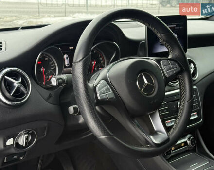 Чорний Мерседес ЦЛА-клас, об'ємом двигуна 0 л та пробігом 173 тис. км за 16450 $, фото 33 на Automoto.ua