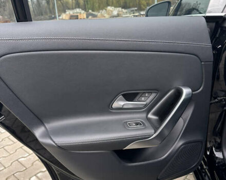 Чорний Мерседес ЦЛА-клас, об'ємом двигуна 1.99 л та пробігом 123 тис. км за 26990 $, фото 7 на Automoto.ua