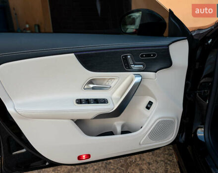 Черный Мерседес ЦЛА-класс, объемом двигателя 1.99 л и пробегом 55 тыс. км за 27700 $, фото 32 на Automoto.ua