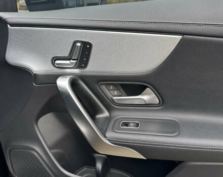 Чорний Мерседес ЦЛА-клас, об'ємом двигуна 1.99 л та пробігом 123 тис. км за 26990 $, фото 15 на Automoto.ua