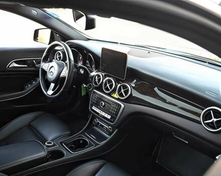 Чорний Мерседес ЦЛА-клас, об'ємом двигуна 2 л та пробігом 48 тис. км за 17000 $, фото 9 на Automoto.ua