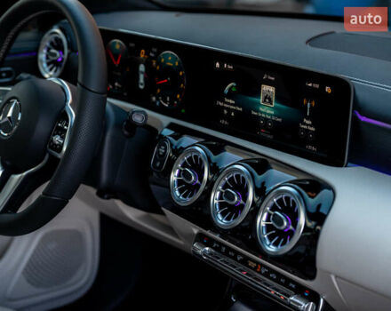 Черный Мерседес ЦЛА-класс, объемом двигателя 1.99 л и пробегом 55 тыс. км за 27700 $, фото 54 на Automoto.ua