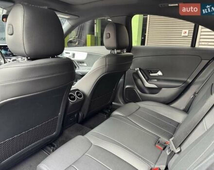 Черный Мерседес ЦЛА-класс, объемом двигателя 2 л и пробегом 71 тыс. км за 28900 $, фото 30 на Automoto.ua