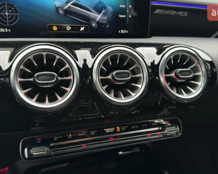 Черный Мерседес ЦЛА-класс, объемом двигателя 1.99 л и пробегом 22 тыс. км за 54000 $, фото 41 на Automoto.ua