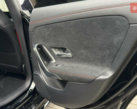 Черный Мерседес ЦЛА-класс, объемом двигателя 1.99 л и пробегом 22 тыс. км за 54000 $, фото 55 на Automoto.ua