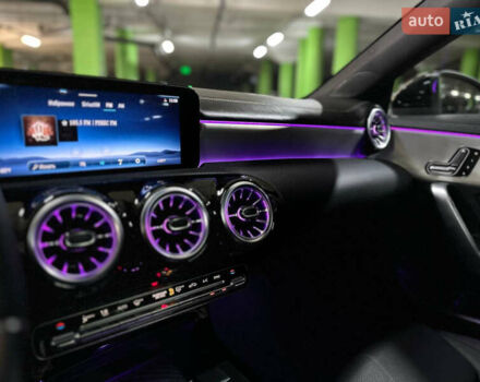 Чорний Мерседес ЦЛА-клас, об'ємом двигуна 2 л та пробігом 11 тис. км за 41000 $, фото 31 на Automoto.ua