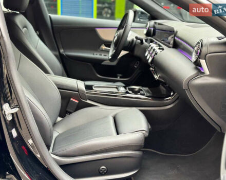 Чорний Мерседес ЦЛА-клас, об'ємом двигуна 2 л та пробігом 11 тис. км за 41000 $, фото 21 на Automoto.ua