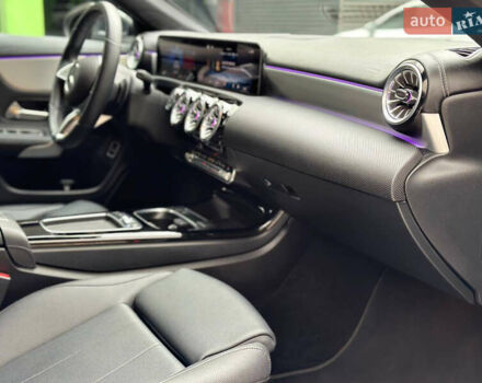 Чорний Мерседес ЦЛА-клас, об'ємом двигуна 2 л та пробігом 11 тис. км за 41000 $, фото 20 на Automoto.ua