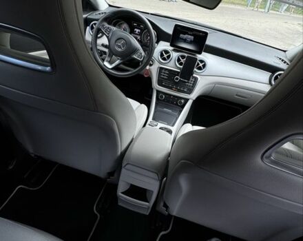 Черный Мерседес ЦЛА-класс, объемом двигателя 2.1 л и пробегом 299 тыс. км за 19800 $, фото 4 на Automoto.ua