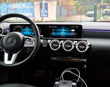 Чорний Мерседес ЦЛА-клас, об'ємом двигуна 2 л та пробігом 185 тис. км за 27500 $, фото 3 на Automoto.ua