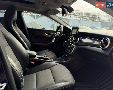 Фиолетовый Мерседес ЦЛА-класс, объемом двигателя 1.8 л и пробегом 250 тыс. км за 14850 $, фото 24 на Automoto.ua