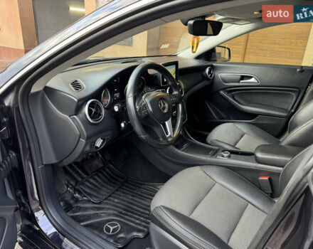 Фиолетовый Мерседес ЦЛА-класс, объемом двигателя 1.8 л и пробегом 250 тыс. км за 14850 $, фото 14 на Automoto.ua