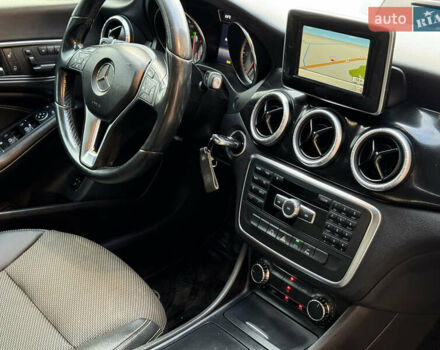 Фиолетовый Мерседес ЦЛА-класс, объемом двигателя 1.8 л и пробегом 250 тыс. км за 14850 $, фото 27 на Automoto.ua