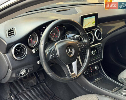 Фиолетовый Мерседес ЦЛА-класс, объемом двигателя 1.8 л и пробегом 250 тыс. км за 14850 $, фото 16 на Automoto.ua