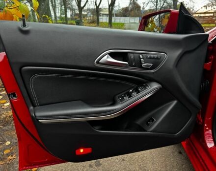 Красный Мерседес ЦЛА-класс, объемом двигателя 2 л и пробегом 128 тыс. км за 17490 $, фото 10 на Automoto.ua
