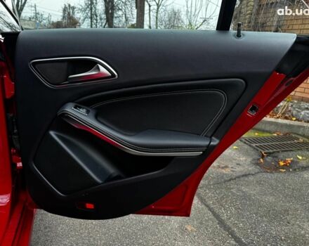 Красный Мерседес ЦЛА-класс, объемом двигателя 2 л и пробегом 128 тыс. км за 17490 $, фото 26 на Automoto.ua