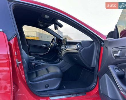 Красный Мерседес ЦЛА-класс, объемом двигателя 2 л и пробегом 160 тыс. км за 15200 $, фото 27 на Automoto.ua