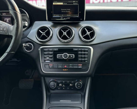 Красный Мерседес ЦЛА-класс, объемом двигателя 2 л и пробегом 160 тыс. км за 15200 $, фото 26 на Automoto.ua