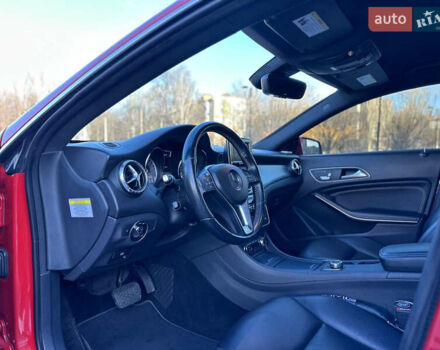 Красный Мерседес ЦЛА-класс, объемом двигателя 2 л и пробегом 160 тыс. км за 15200 $, фото 25 на Automoto.ua