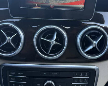 Красный Мерседес ЦЛА-класс, объемом двигателя 1.99 л и пробегом 138 тыс. км за 14800 $, фото 46 на Automoto.ua