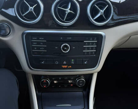 Красный Мерседес ЦЛА-класс, объемом двигателя 1.99 л и пробегом 138 тыс. км за 14800 $, фото 44 на Automoto.ua