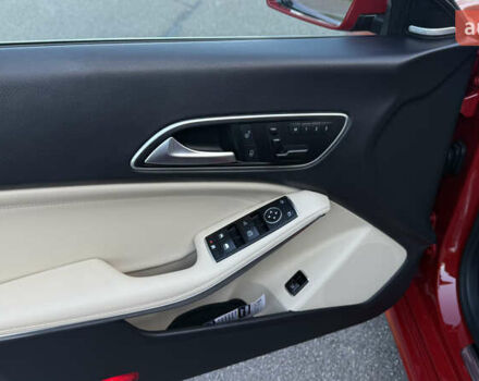 Красный Мерседес ЦЛА-класс, объемом двигателя 1.99 л и пробегом 138 тыс. км за 14800 $, фото 38 на Automoto.ua