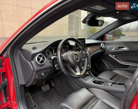 Красный Мерседес ЦЛА-класс, объемом двигателя 2 л и пробегом 109 тыс. км за 12750 $, фото 20 на Automoto.ua