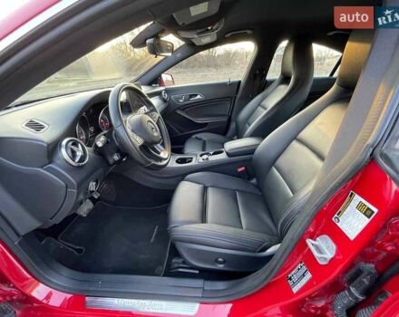 Красный Мерседес ЦЛА-класс, объемом двигателя 2 л и пробегом 159 тыс. км за 13200 $, фото 5 на Automoto.ua