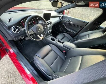 Красный Мерседес ЦЛА-класс, объемом двигателя 2 л и пробегом 159 тыс. км за 13200 $, фото 4 на Automoto.ua