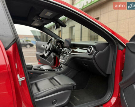 Красный Мерседес ЦЛА-класс, объемом двигателя 2 л и пробегом 109 тыс. км за 12750 $, фото 24 на Automoto.ua