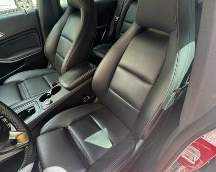 Червоний Мерседес ЦЛА-клас, об'ємом двигуна 1.99 л та пробігом 197 тис. км за 18500 $, фото 3 на Automoto.ua