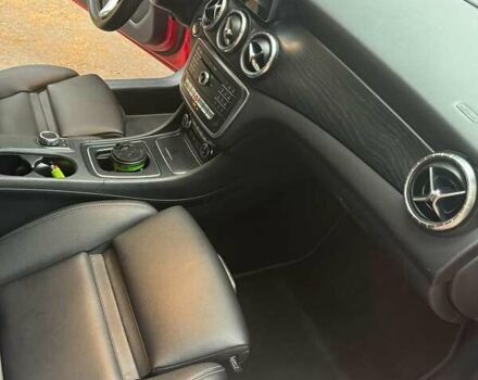 Червоний Мерседес ЦЛА-клас, об'ємом двигуна 1.99 л та пробігом 197 тис. км за 18500 $, фото 22 на Automoto.ua