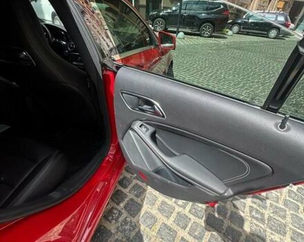 Червоний Мерседес ЦЛА-клас, об'ємом двигуна 1.99 л та пробігом 197 тис. км за 18500 $, фото 6 на Automoto.ua