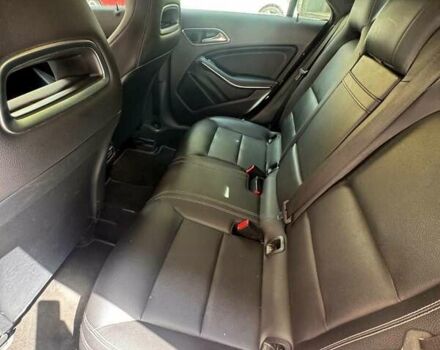 Червоний Мерседес ЦЛА-клас, об'ємом двигуна 1.99 л та пробігом 197 тис. км за 18500 $, фото 1 на Automoto.ua