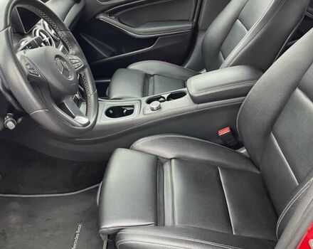 Червоний Мерседес ЦЛА-клас, об'ємом двигуна 2 л та пробігом 140 тис. км за 16000 $, фото 14 на Automoto.ua