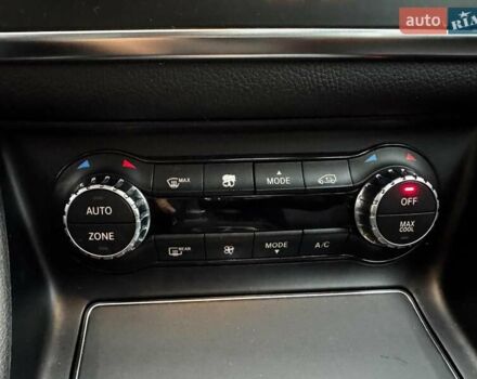 Красный Мерседес ЦЛА-класс, объемом двигателя 2 л и пробегом 128 тыс. км за 17490 $, фото 21 на Automoto.ua