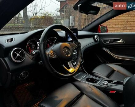 Красный Мерседес ЦЛА-класс, объемом двигателя 2 л и пробегом 128 тыс. км за 17490 $, фото 12 на Automoto.ua