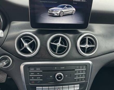 Червоний Мерседес ЦЛА-клас, об'ємом двигуна 2 л та пробігом 140 тис. км за 16000 $, фото 5 на Automoto.ua