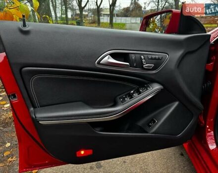 Красный Мерседес ЦЛА-класс, объемом двигателя 2 л и пробегом 128 тыс. км за 17490 $, фото 10 на Automoto.ua