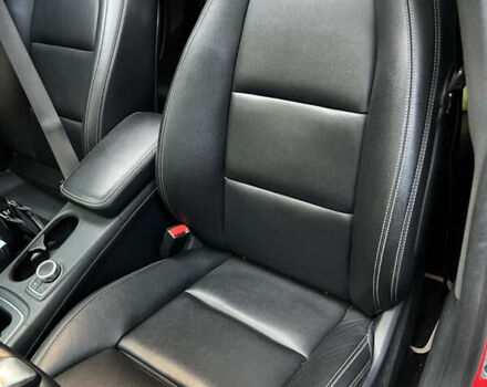 Красный Мерседес ЦЛА-класс, объемом двигателя 1.99 л и пробегом 58 тыс. км за 19500 $, фото 20 на Automoto.ua