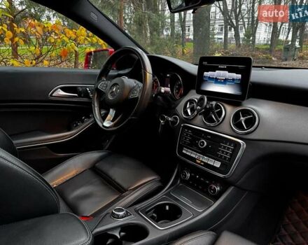 Красный Мерседес ЦЛА-класс, объемом двигателя 2 л и пробегом 128 тыс. км за 17490 $, фото 30 на Automoto.ua