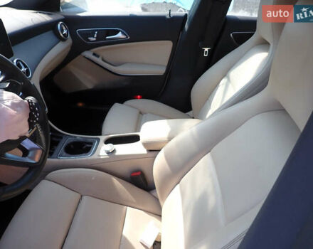 Мерседес ЦЛА-класс, объемом двигателя 2 л и пробегом 160 тыс. км за 8900 $, фото 3 на Automoto.ua