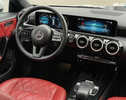 Мерседес ЦЛА-класс, объемом двигателя 1.5 л и пробегом 145 тыс. км за 31990 $, фото 19 на Automoto.ua