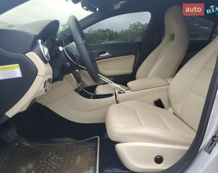 Серый Мерседес ЦЛА-класс, объемом двигателя 1.99 л и пробегом 90 тыс. км за 3000 $, фото 6 на Automoto.ua