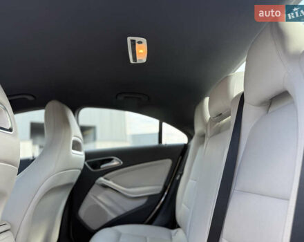 Серый Мерседес ЦЛА-класс, объемом двигателя 1.99 л и пробегом 127 тыс. км за 14800 $, фото 12 на Automoto.ua