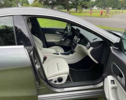 Сірий Мерседес ЦЛА-клас, об'ємом двигуна 2 л та пробігом 80 тис. км за 5000 $, фото 7 на Automoto.ua