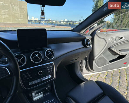 Серый Мерседес ЦЛА-класс, объемом двигателя 2 л и пробегом 125 тыс. км за 21000 $, фото 18 на Automoto.ua