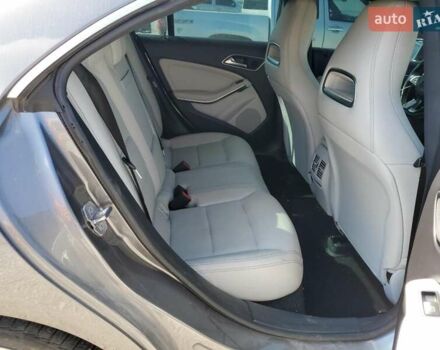 Сірий Мерседес ЦЛА-клас, об'ємом двигуна 1.99 л та пробігом 147 тис. км за 2300 $, фото 9 на Automoto.ua